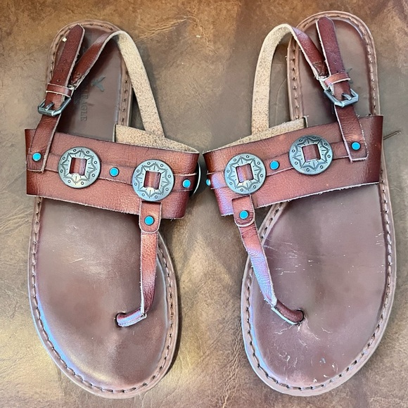 American Eagle Outfitters Shoes - AMERICAN EAGLE Womens Brown Leather Southwestern Turquoise Conch Sandals Sz 9
